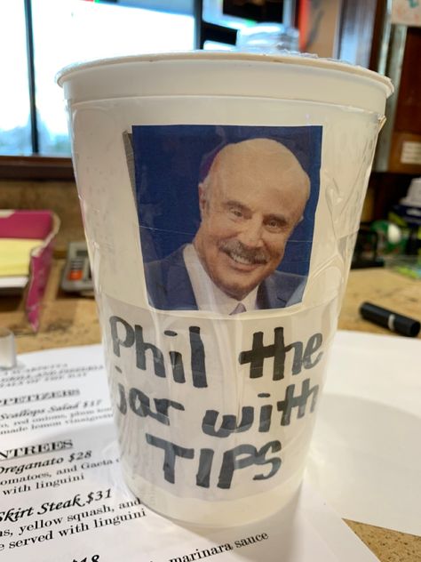 Phil the jar with tips Funny Donation Jar Ideas, Christmas Tip Jar Ideas, Christmas Tip Jar, Diy Tip Jar, Tip Jar Ideas, Funny Tip Jars, Jars Ideas, Fair Booth, Tip Jar