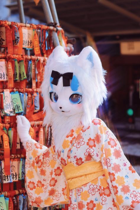 Kigurumi Fursuit, Fursona Inspiration, Kemono Fursuit, Fur Suits, Cosplay Ideas, Fascinator, Making Out, Art Inspo, Hello Kitty