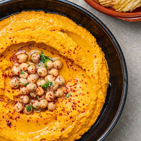 Hummus Is Where The Heart So Try This Roasted Carrot Hummus Recipe! Roasted Carrot Hummus Recipe, Carrot Hummus Recipe, Roasted Carrot Hummus, Carrot Hummus, Roasted Carrot, Favorite Dips, Steam Cooking, Hummus Recipe, Roasted Carrots