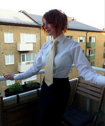 Girl With Tie, Dressy White Blouses, Women With Ties, White Shirt With Tie, Women In Ties, Women In Tie, Women Wearing Ties, Woman In Suit, Shirt And Tie