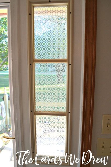 s 30 ways to get privacy inside and outside your home, Stencil a frosted pattern onto the glass Front Door Side Windows, Window Privacy Screen, Decorative Screens Outdoor, Bathroom Window Privacy, Diy Sliding Barn Door, Window Well, Pretty Bathrooms, Curtains Window, Window Privacy