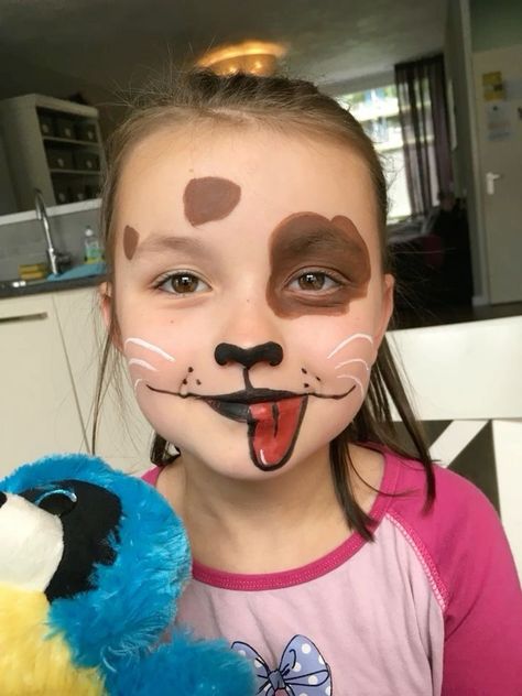 Dog Face Paint Easy, Easy Animal Face Paint, Face Painting Inspiration, Face Painting Simple, Halloween Makeup Kids, Dog Face Paint, Animal Face Paint, Puppy Face Paint, Kids Face Painting Easy