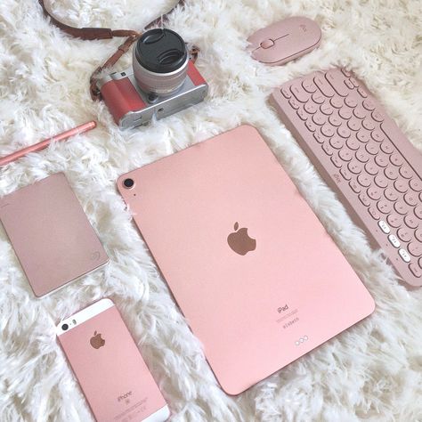 Apple Products Pink, Pink Apple Products, Ipad Air Pink, Pink Technology, Ipad Pink, Girly Christmas Gifts, Pink Ipad, All Apple Products, Tech Aesthetic