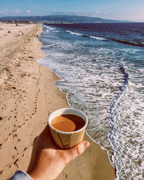 SoCal & L.A. Travels, Coffee Perfection, & Eats! Hermosa Beach California Blog #taralynncoffeegiveaway @taralynnmcnitt Coffee By The Beach, Blue Design Graphic, Coffee And Beach, Coffee On The Beach, Coffee Summer, Bright Colors Art, Beach Coffee, Simply Taralynn, Coffee Places