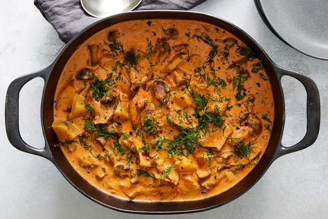 This recipe is a vegetarian adaptation of chicken paprikash, a classic dish in Hungary, where there are many regional and cultural variations This version is not at all traditional, though mushrooms are common in Hungarian cooking To make this dish doable on a weeknight, par-cook the potatoes while you’re searing the mushrooms Potato Paprikash, Mushroom Paprikash, Paprikash Recipe, Easy Grilled Cheese, Spinach Artichoke Chicken, Chicken Paprikash, Sweet Potato Chili, Beef And Potatoes, Coconut Curry Chicken