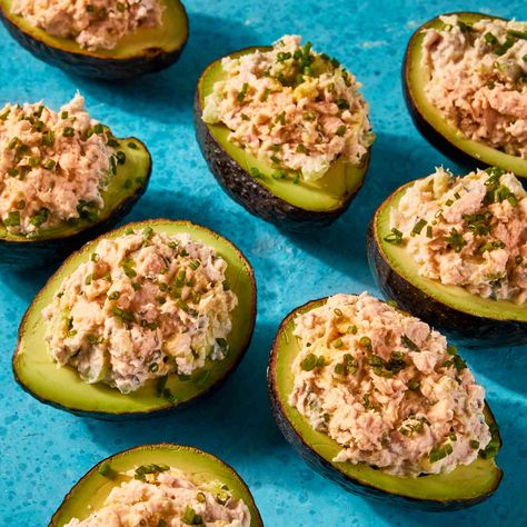 Salmon Stuffed, Avocado Boats, Stuffed Avocados, Easy Breakfast Brunch, Lunch Appetizers, Salmon Avocado, Low Carb Lunch, Low Cholesterol, Healthy Eating For Kids