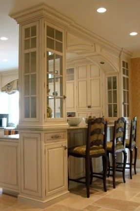 Replaces load-bearing wall.....well done. Half Wall With Columns, Kitchen Farmhouse, Kitchen Redo, Ideas Pictures, Large Kitchen, Kitchen Remodel Idea, Traditional Kitchen, Home Fashion, Beautiful Kitchens