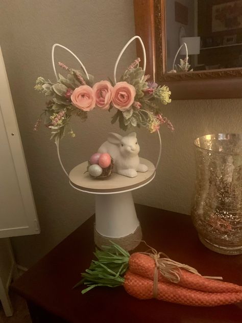 Bunny Centerpiece Ideas, Easter Centerpieces Diy Dollar Tree, Easter Tray, Elegant Table Centerpieces, Easter Centerpieces Diy, Paris Baby Shower, Easter Arts And Crafts, Purple Bunny, Party Things