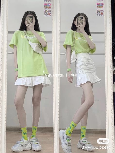 Green Shirt Outfit Aesthetic, Neon Green Shirt Outfit, Korean Outfits Cute, Green And White Outfit, Green Shirt Outfit, Douyin Fashion, Ulzzang Style, Neon Shorts, Kawaii Fashion Outfits