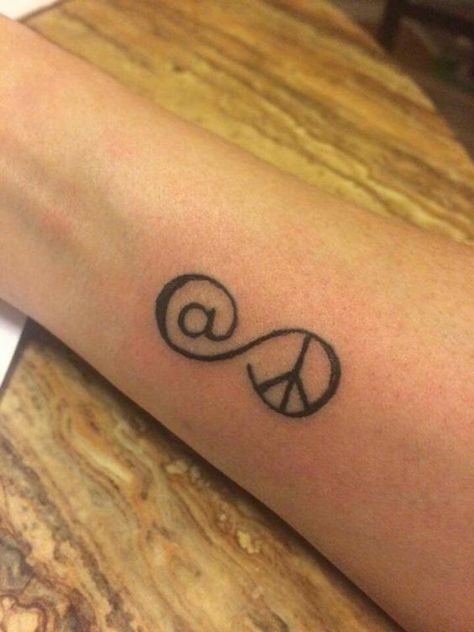 At Peace Tattoo, Hippie Tattoo Ideas Boho, Peace Tattoos For Women, Peace Tattoo Designs, Hippie Tattoo Ideas, Peace Sign Tattoo, Peace Sign Tattoos, Peace Tattoo, Peace Tattoos