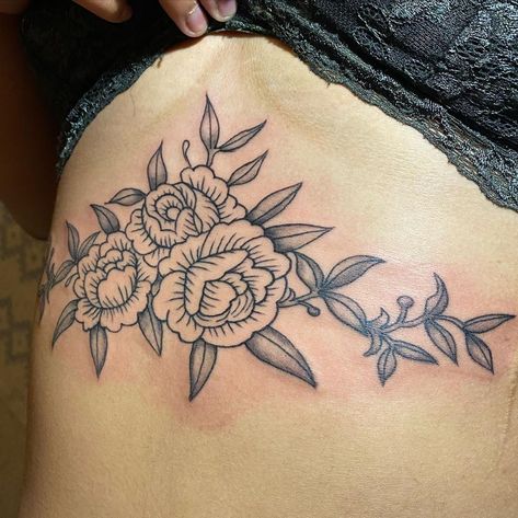 Joe Moore’s Instagram profile post: “✨🌺✨ #traditional #tattoo #traditionaltattoo #neotrad #tattoos #underboob #sternumtattoo #girlswithtattoos #tattooedchicks #ink #art #medley…” Underboob Tattoo Traditional, Traditional Sternum Tattoo, Neotrad Tattoos, Tattoos Underboob, Underboob Tattoo, Sternum Tattoo, Neo Traditional, Ink Art, Traditional Tattoo