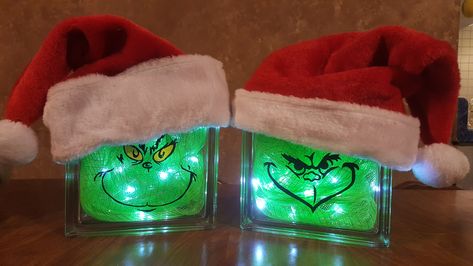 Hello Kitty Christmas Tree, Grinch Stuff, Grinch Decorations, Grinch Face, Grinch Christmas Decorations, Battery Powered Light, Diy Blocks, Block Craft, Hello Kitty Christmas