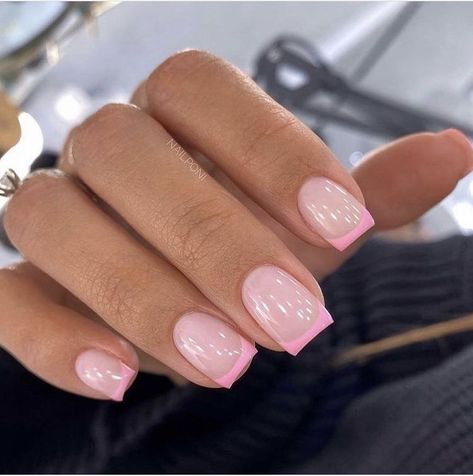 Nail Art Short Coffin, Nails Design For Summer, Short Coffin Nails Designs, Pink Tip Nails, Nails Short Square, Summer Nail Colors, Unghie Sfumate, Short Coffin, French Manicure Nails