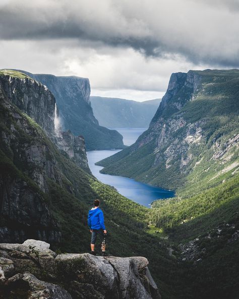 10 of the Best Hiking Trails in Gros Morne National Park Gros Morne National Park, Newfoundland Travel, Gros Morne, East Coast Travel, Canada National Parks, Adventure Inspiration, Aesthetic Picture, Newfoundland And Labrador, On The Road Again