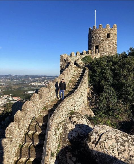 Sintra Castle, Hand Reflexology, Sintra Portugal, Castle Wall, Story Board, Travel Bug, Spain And Portugal, Medieval Castle, Travel Bugs