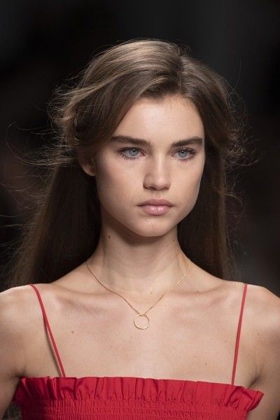 Megan Roche, Meghan Roche, Model Lifestyle, Model Aesthetic, Model Face, Natural Face, Light Hair, 영감을 주는 캐릭터, Dark Hair