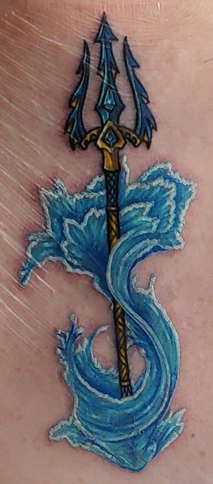 Beautifully detailed trident tattoo Feminine Trident Tattoo, Neptune Trident Tattoo, Seahorses Tattoos, Posiden Tattoo Trident, Mermaid With Trident Tattoo, Trident Design Art, Trident Tattoo Feminine, Amphitrite Tattoo, Trident Tattoo For Men