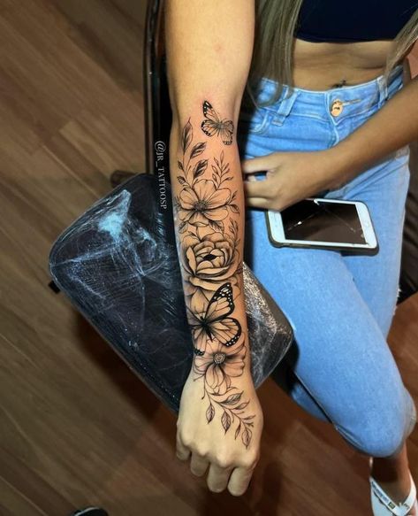 Arm Sleeve Tattoos For Women, Cute Simple Tattoos, Beautiful Flower Tattoos, Tattoos For Women Half Sleeve, Spine Tattoos For Women, Pretty Tattoos For Women, Forearm Tattoo Women, Tattoos For Black Skin, Zodiac Tattoos