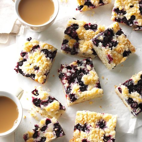 Blueberry Crumb Bars, Cake Blueberry, Crumb Bars, Lemon Blueberry Bread, Bake Sale Recipes, Blueberry Desserts, Blueberry Bread, Baking Cocoa, Blueberry Recipes