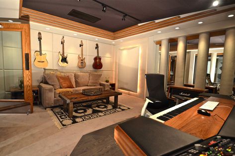 Studio Music Room, Music Room Office, Home Studio Design, Music Studio Design, Ruangan Studio, Music Room Design, Home Studio Ideas, Home Music Rooms, Home Music Studio