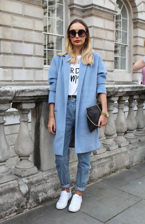 Danielle wears: Coat: River Island, Jeans: River Island, Top: River Island, Trainers: Zara, Bag: Whistles Alexandra Haddow -Cosmopolitan.co.uk Cropped Flannel, London Fashion Weeks, Flannel Outfits, Blue Coat, Outfit Jeans, London Street Style, Women Street, Blue Coats, Outfits Fall