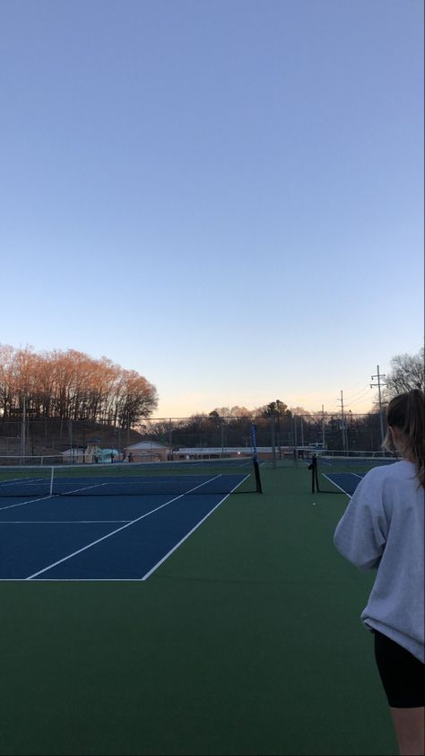 Tennis Vibe, Aesthetic Tennis, Mode Tennis, Tennis Wallpaper, Tennis Pictures, Tennis Aesthetic, Tennis Life, Sport Inspiration, Sports Aesthetic