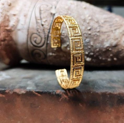 Greek Mythology Inspired Jewelry, Ancient Greek Accessories, Greek Style Jewelry, Greek Jewelry Aesthetic, Ancient Greek Wedding, Ancient Greece Jewelry, Greek Jewelry Ancient, Greek Wrap, Greece Jewelry