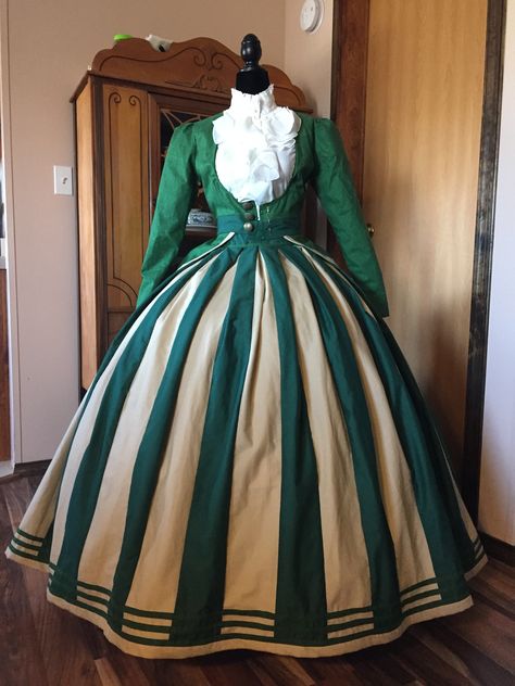 1862 Dress, Victorian Christmas Dress, Victorian Era Dress, Dickens Dress, Victorian Era Dresses, Edwardian Costumes, Tea Gown, 1800s Fashion, Victorian Costume