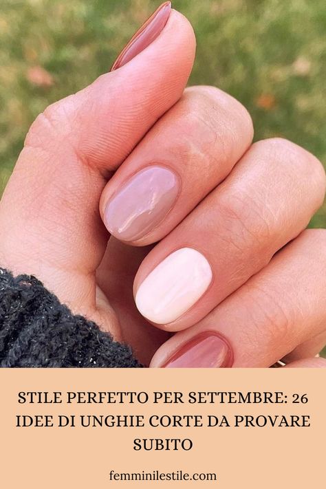 Vuoi un look nuovo e fresco per settembre? Ecco 26 idee di unghie corte da provare subito! Con tendenze 2024, dalle forme mandorla alle quadrate, questi design eleganti e semplici sono perfetti per ogni stile. Gel, smalto e semipermanente: ce n'è per tutti i gusti! Nail art e ispirazioni da fare subito per mani sempre impeccabili. Scegli il look che ti rappresenta e lasciati ispirare per un mese all’insegna del glamour e della raffinatezza. Manicure, Nail Art, Nails, Design, Art, Nail Arts, Fresco