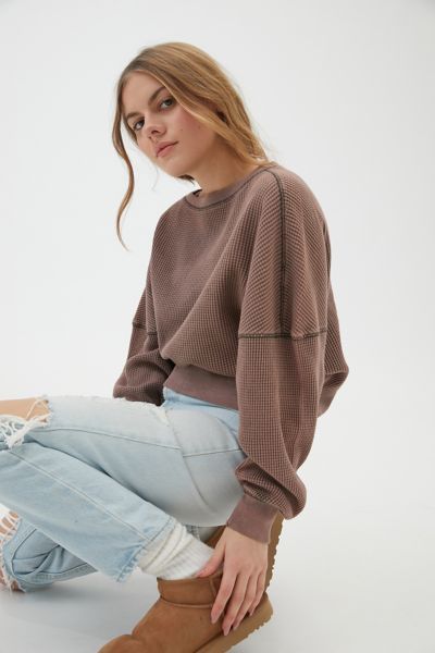 Waffle Long Sleeve Outfit, Waffle Knit Top Outfit, Long Sleeve Waffle Shirt, Knitted Top Outfit, Crew Neck Outfit, Waffle Long Sleeve, Waffle Shirt, Cozy Tops, Lazy Outfits