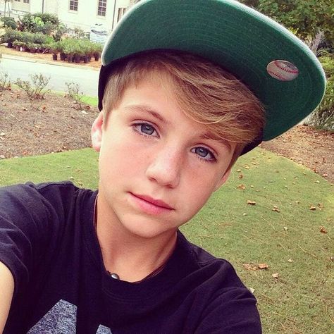 Matty B, Twitter