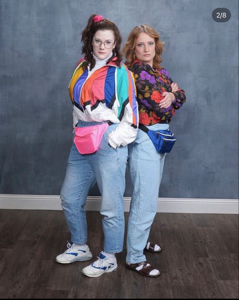 Tacky Photoshoot, Cheesy Sibling Photos, 90s Photoshoot Ideas Friends, Awkward Jcpenny Photos Friends, Best Friend Jcpenny Photos, Awkward Family Photos Siblings Funny, Jcpenney Portraits Funny Friends, 80s Family Photoshoot, Cheesy 80s Photoshoot