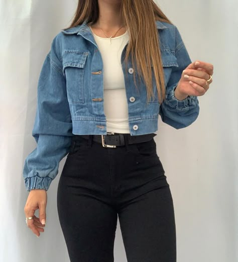 Jean Looks, Outfits Con Jeans, Jean Jacket Outfits, Denim Ideas, Everyday Fashion Outfits, Classy Dress Outfits, Easy Trendy Outfits, Casual Chic Outfit, Simple Trendy Outfits