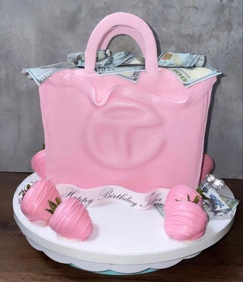 Telfar Bag Cake, Pink Money Cake, Birthday Cake Baddie, 14th Birthday Cake Ideas, Pink 16th Birthday Cake, Boujee Birthday Cake, Baddie Birthday Cake, Designer Birthday Cakes, 22nd Birthday Cake