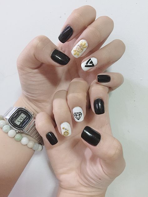 K Pop Nails Seventeen, Carat Nails Seventeen, Seventeen Kpop Nails, Svt Nails Design, Seventeen Nails Kpop, Carat Nail Art, Seventeen Nails Designs, Svt Inspired Nails, Seventeen Nail Art Kpop