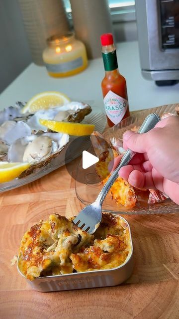 Good Vibes Cooking on Instagram: "Cheesy baked mussels 🦪 #mussel #easyrecipe #cheese #snack #dinnerideas #tinfish #shrimp #airfryer" Smoked Mussels Canned, Canned Mussels Recipes, Mussels Baked, Baked Mussels, Cheese Snack, Mussels Recipe, Simple Exercise, Black Truffle, Fish Dishes