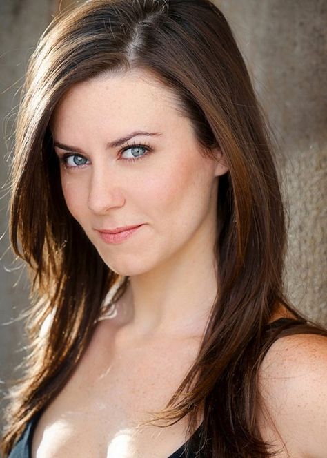 KATIE FEATHERSTON Katie Featherston, 100 Million Dollars, Actress Award, Scary Films, Best Actress Award, Paranormal Activity, Lead Role, Sophie Turner, Million Dollars