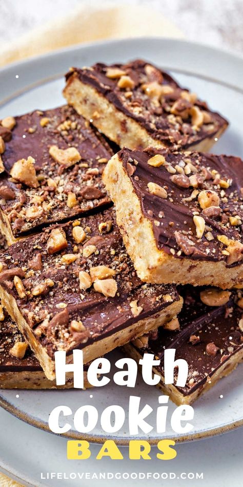 Best Heath Cookie Bars - Life, Love, and Good Food Heath Bar Dessert, Toffee Bits Recipe, Heath Cookies, Heath Bar Cookies, Dessert Bars Recipes Easy, Heath Bar, Heath Bars, Toffee Bars, Toffee Cookies