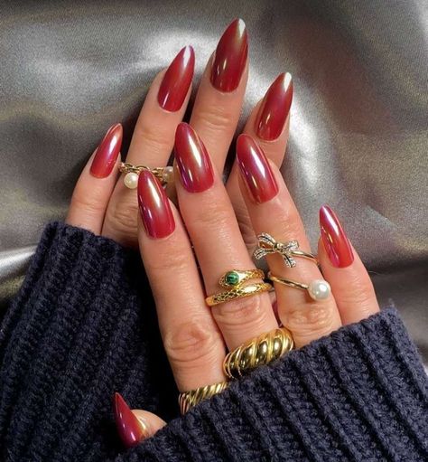 Red Chromatic Nails, Red Pearlescent Nails, Pearl And Red Nails, Red Crome Nails Almond, Dark Red Pearl Nails, Red Art Nails, Dark Red Crome Nails, Pearl Red Nails, Red Crome Nails Design