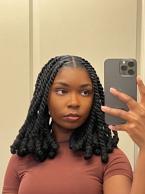 Brazilian Wool Hairstyles, Invisible Locs, Hair Styles Braids, Styles Braids, Short Locs Hairstyles, Faux Locs Hairstyles, Box Braids Hairstyles For Black Women, Braided Cornrow Hairstyles, Braids Hairstyles Pictures