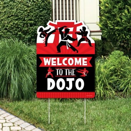 Tell everyone where the party is when you welcome your friends and family with a Martial Arts decoration. This reusable party sign is waterproof, making it perfect for any outdoor space. Displaying your Karate Master Party Decorations - Birthday Party or Belt Ceremony Welcome Yard Sign simply insert the included stakes into the plastic yard sign and then into the lawn or courtyard to let everyone know where the party is. This decorative yard sign is perfect for short-term display but can be used Karate Party Decorations, Boxing Theme Party Ideas, Master Party, Karate Birthday Party, Martial Arts Birthday, Cheers Theme, Karate Party, Karate Birthday, Ninja Birthday Parties