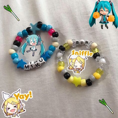 Adventure Time Bracelet, Kandi Cuffs Patterns, Vocaloid Bracelet, Miku Bracelet, Fnaf Bracelet Ideas, Silly Bracelets, Braclate Ideas, Kandi Ideas Singles, Kandi Singles Ideas