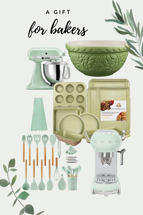 Unleash the star baker within with this ultimate baker gift guide! Discover unique and practical gifts for bakers that they will truly adore. Get inspired with these fantastic gift ideas! #amazonfinds #amazonbaker #bakergifts #giftguide #bakergifeguide Baking Gift Set, Gifts For Bakers, Baker Gifts, Gift Wishlist, Baking Games, Christmas Vibe, Gifts For A Baker, Baking Gifts, Biscuit Cookies