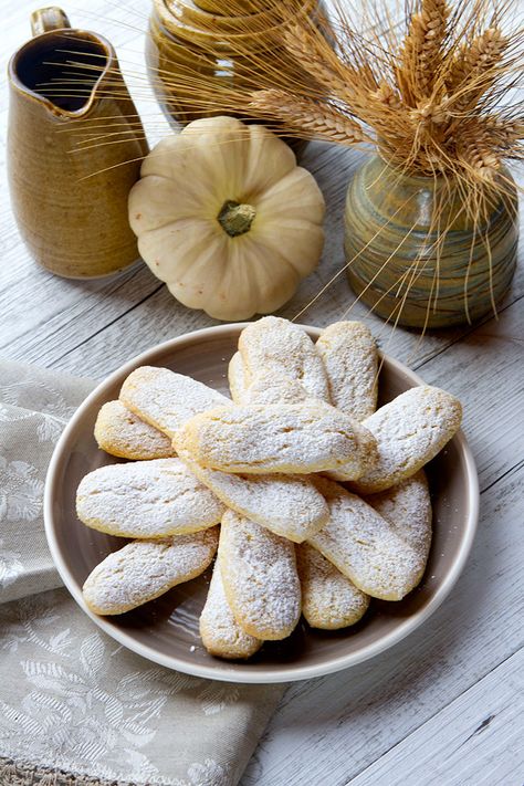 All Saints Day Recipes, All Saints Day Food Ideas, Reformation Day Party Food, All Saints Day Treats, All Saints Day Food, Whipped Shortbread Cookies, Italian Holiday, Saints Days, All Souls Day