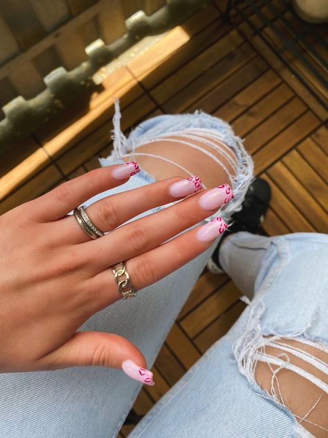 #nails #aesthetic #leo #pink #rosa #nailart Pink Leo Nails, Leo Nails, Nails Aesthetic, High Maintenance, Nails Inspo, French Nails, Pink Nails, Cute Nails, Nail Inspo