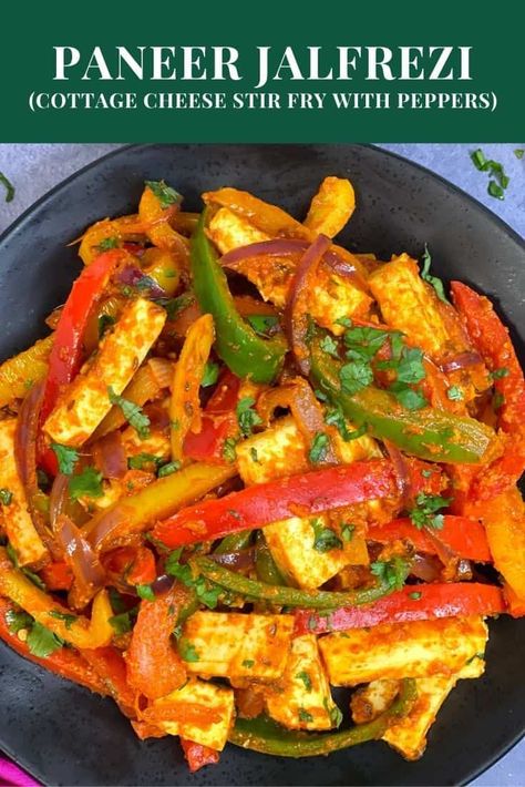 Indian Bell Pepper Recipes, Healthy Stir Fry Recipe, Paneer Jalfrezi, Indian Paneer Recipes, Jalfrezi Recipe, Stir Fry Recipes Healthy, Cheese Vegetables, Paneer Dishes, Healthy Stir Fry