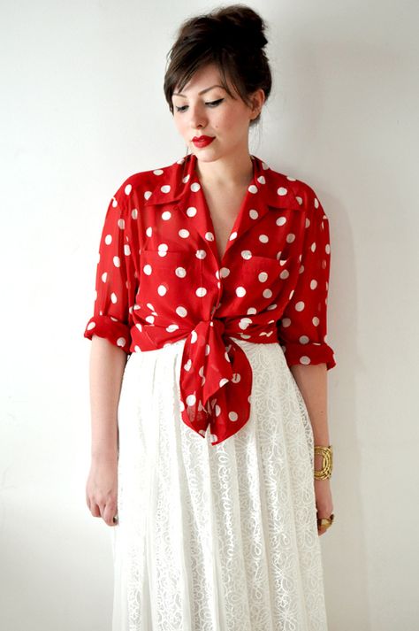 tie top + maxi White Polka Dot Blouse Outfit, White Polka Dot Shirt Outfit, Polka Dot Shirt Outfit, White Polka Dot Shirt, Keiko Lynn, Lace Maxi Skirt, Beach Crop Tops, Red Outfits, Blouse Ideas