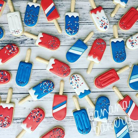 Red white and blue popsicles for sweet Audrey who's turning TWO!! 💜 #sweet #birthday #popsicle #decoratedcookies #toocutetoeat #dallasbaker… Popsicle Cookies Royal Icing, Popsicle Decorated Cookies, Popsicle Sugar Cookies, Popsicle Cookies Decorated, Popsicle Cookies, Summertime Cookies, Red White And Blue Cookies, Red White And Blue Popsicles, Blue Popsicles