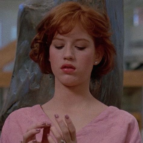 Clair Breakfast Club, Claire Standish Aesthetic, Claire Breakfast Club, Claire Standish, Comfort Films, Breakfast Club Movie, Iconic Movie Characters, Sixteen Candles, Clubbing Aesthetic