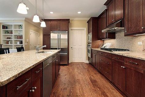 Kitchen Cabinets Design Layout, Walnut Kitchen Cabinets, Dark Brown Cabinets, Dark Wood Kitchens, Kitchen Floors, Walnut Kitchen, Refacing Kitchen Cabinets, Brown Cabinets, Dark Kitchen